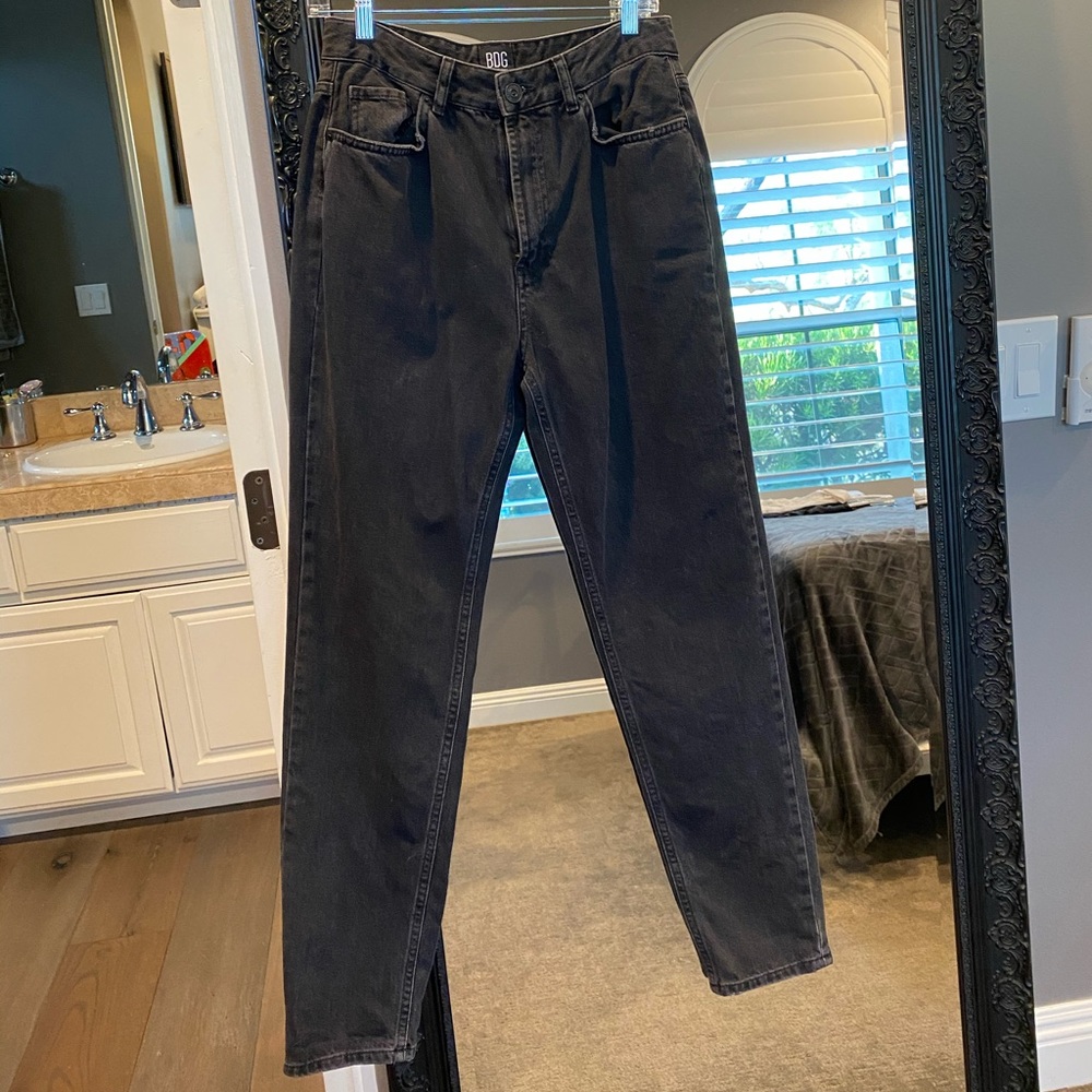 Urban Outfitters BDG Mom jeans!🤍